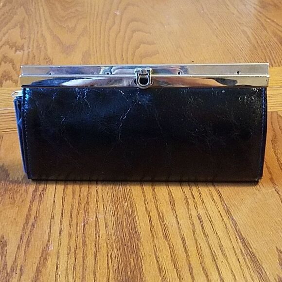 Gorgeous Clutch for your Gown! - Picture 1 of 2